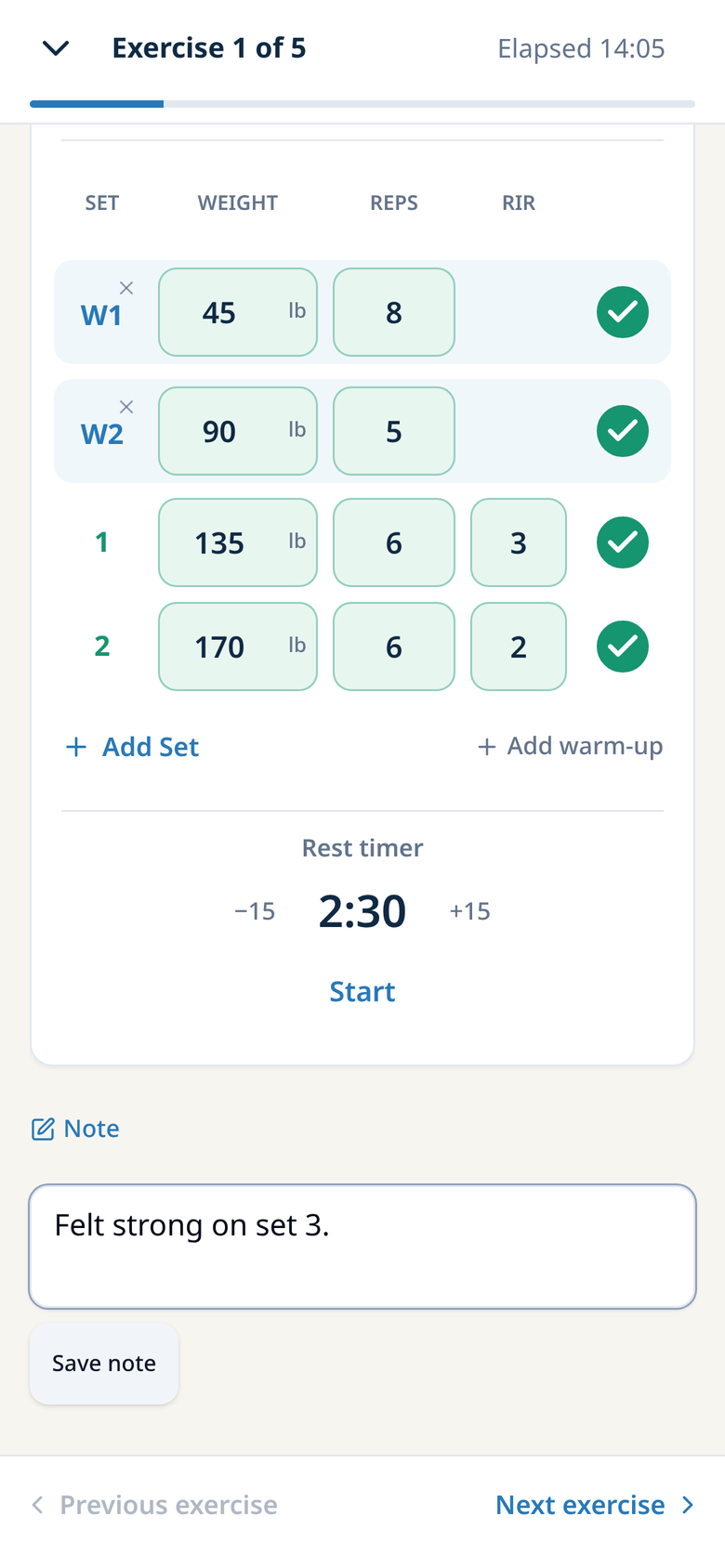 FD Trainer workout logger showing completed warm-up and working sets, RIR, a rest timer, and an exercise note.